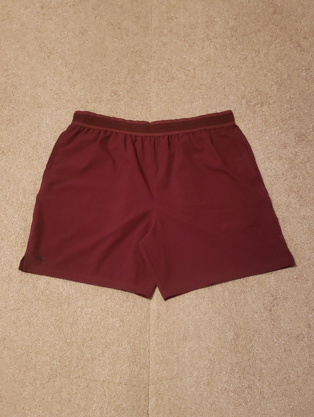 Fabletics Men's The Fundamentals Maroon Shorts